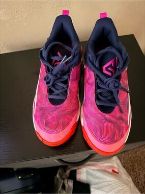 Nike Giannis Immortality Pink & Navy Athletic Sneakers Size 7W/5.5Y NWT
